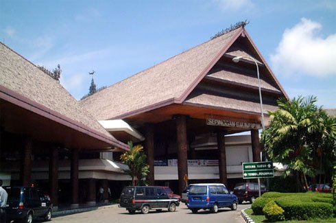 Permanent Link to Pergantian Nama Baru Bandara Sepinggan Disepakati Bandara Internasional Sepinggan, Balikpapan. KALTIM