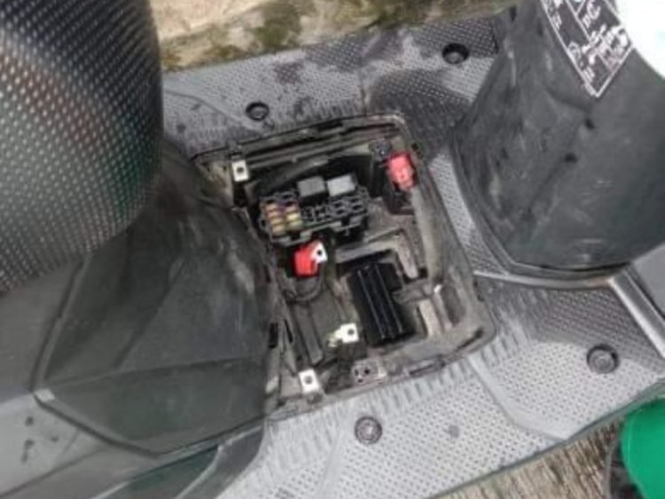 Aki Motor Honda Beat Street hilang digondol maling, FOTO: Redaksi