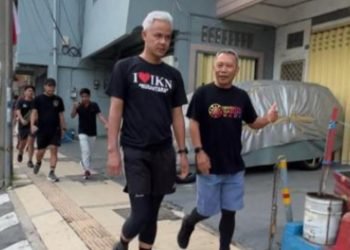 Gubernur Jawa Tengah Ganjar Pranowo Jogging di kawasan Jalan Jenderal Sudirman (FOTO: Redaksi)
