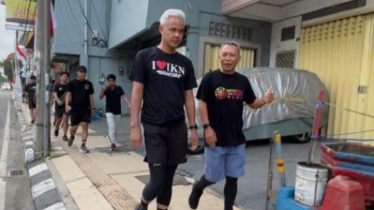 Gubernur Jawa Tengah Ganjar Pranowo Jogging di kawasan Jalan Jenderal Sudirman (FOTO: Redaksi)