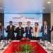 Indosat Ooredoo Hutchison (IOH) menandatangani Nota Kesepahaman (MoU) dengan penyedia solusi TIK global Huawei tentang inovasi bersama SRv6 di ajang Mobile World Congress (MWC) 2023 (Dok. Indosat Ooredoo)