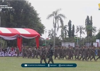 12 pleton pasukan melaksanakan gladi kotor dan bersih di Lapangan Merdeka, FOTO: Humas Pemkot