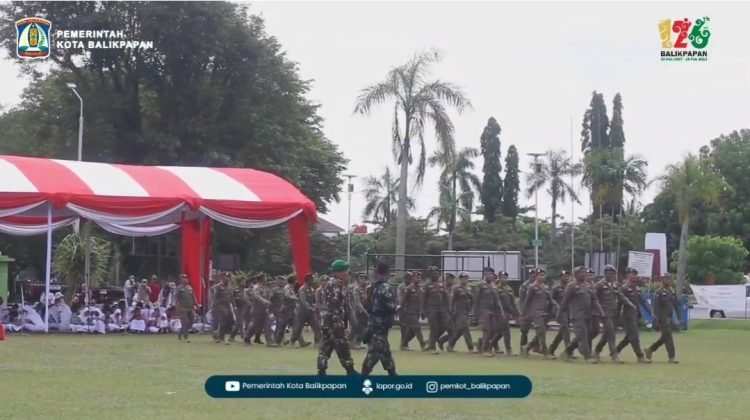 12 pleton pasukan melaksanakan gladi kotor dan bersih di Lapangan Merdeka, FOTO: Humas Pemkot