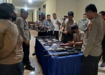 Baglog dan Sipropam Laksanakan Pengecekan di Polsek Jajaran, Foto: Polisi Balikpapan