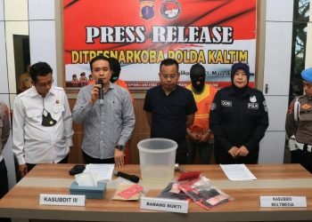 Polda Kaltim musnahkan sabu 30 gram dengan cara diblender (doc. Istimewa)