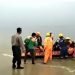 Evakuasi korban tenggelam di laut belakang Pasar Klandasan Balikpapan  Rabu (1/3/2023) (FOTO: Tangkapan layar video unggahan instagram @info_bencana_balikpapan)