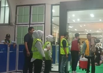 Kloter 1 Calhaj Embarkasi Balikpapan diberangkatkan. (PB)