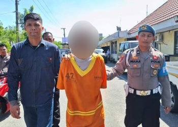 Tersangka HD (57) diamankan kepolisian (FOTO: PB)
