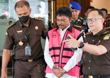 Menteri Komunikasi dan Informatika, yang berasal dari Nasdem, Johnny G Plate ditetapkan sebagai tersangka korupsi. (Sn)