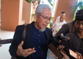 Ketua Pansus Ranperda Trantibum Linmas Harun Al Rasyid ketika diwawancarai. (Yst)