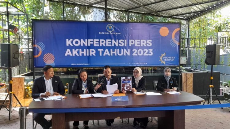 Konferensi Pers Akhir Tahun 2023 BNNK Kota Balikpapan. (FOTO: Muhammad/PortalBalikpapan)