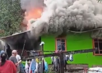 Tangkapan layar kebakaran rumah kontrakan di Stall Kuda (doc. Istimewa)