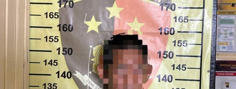 Tersangka L diamankan Polsek Tabang, Kutai Kartanegara. (doc. Polres Kukar)