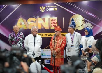 Plt. Kepala Otorita IKN, Basuki Hadimuljono, mengajak ASN maupun generasi muda untuk tinggal dan bekerja di IKN agar terciptanya ASN yang kompetitif dan profesional untuk memberikan pelayanan publik yang berdampak. (doc. Humas Otorita IKN)