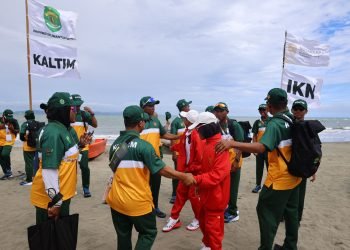 Badan Otorita IKN yang diwakilkan oleh Deputi Bidang Sosbudpemas, Alimuddin, meninjau kesiapan atlet Nusantara yang akan bertanding dalam gelaran PON XXI-2024 Aceh dan Sumatera Utara. (doc. Humas Otorita IKN)