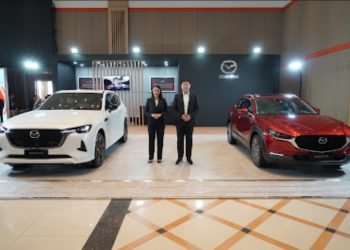 Booth Mazda menampilkan dua model unggulan: Mazda CX-60 dan Mazda CX-30. (doc. Mazda)