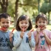 Ilustrasi anak-anak mengkonsumsi jajanan Latiao. (Foto: Istimewa)