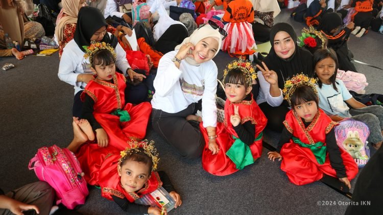 Otorita IKN Apresiasi Unjuk Karya Inovasi Pembelajaran Pendidik dan Tenaga Kependidikan IKN. (doc. Humas Otorita IKN)