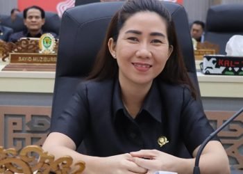 Anggota DPRD Kalimantan Timur, Yonavia.