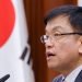 Pejabat Presiden Sementara Korea Selatan, Choi Sang-mok. (doc. The Korea Times)