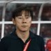 Pelatih Timnas Indonesia, Shin Tae-Yong. (doc. Robertus Pudyanto/Getty Images)
