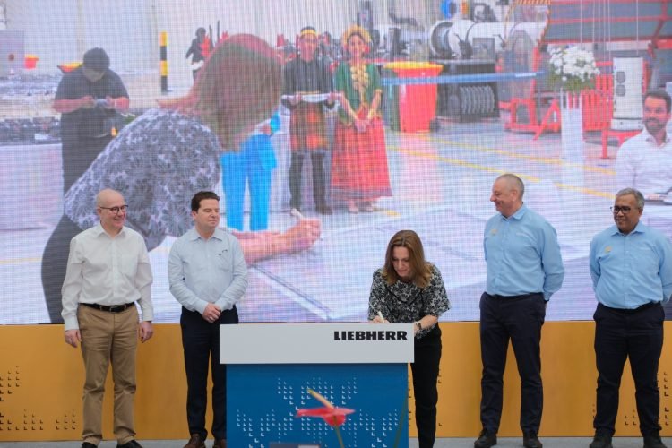 Peresmian fasilitas baru Liebherr Indonesia di Balikpapan. (Dok. PB/PR)