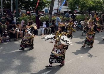 Salah satu peserta Pawai Budaya Nusantara. (Dok. Imam/Portalbalikpapan)