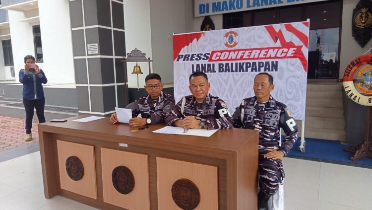 Press Conference: TNI AL Pastikan Proses Hukum Transparan dalam Kasus Oknum Anggota yang Diduga Terlibat Pembunuhan di Banjarbaru. (Doc. MHD/PB)
