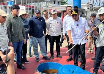 Gubernur Kaltim, Rudy Mas'ud, Sidak SPBU Samarinda, Tanggapi Keluhan soal Pertamax. (Dok. Siko/kaltimetam.id)