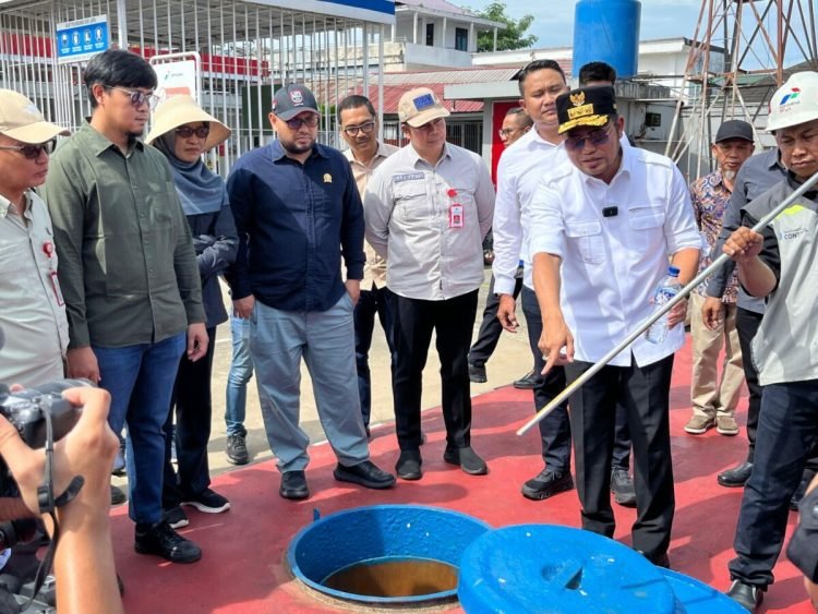 Gubernur Kaltim, Rudy Mas'ud, Sidak SPBU Samarinda, Tanggapi Keluhan soal Pertamax. (Dok. Siko/kaltimetam.id)