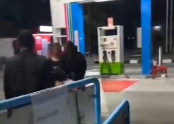 Tangkapan layar SPBU di Klaten tutup sementara diduga akibat Pertalite tercampur air. (Dok. Istimewa)