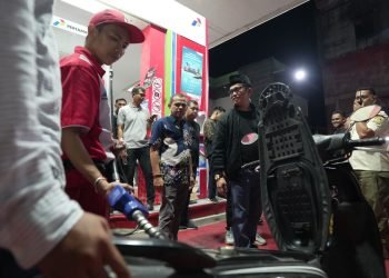 Wali Kota dan Pertamina tinjau langsung SPBU pastikan kelancaran distribusi. (Dok. MHD/PB)