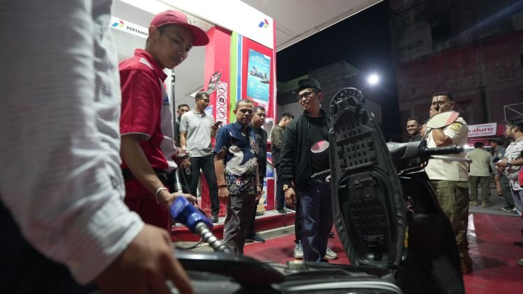 Wali Kota dan Pertamina tinjau langsung SPBU pastikan kelancaran distribusi. (Dok. MHD/PB)