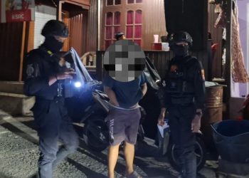 Patroli malam Polresta Balikpapan cegah tawuran dan ungkap dugaan narkoba. (Dok. MHD/PB)
