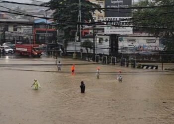Tangkapan layar situasi banjir di depan BRI Jalan Ahmad Yani. (Dok. Istimewa)