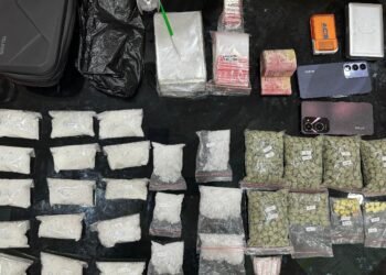 Barang Bukti sabu dan 2.560 ekstasi diamankan Ditresnarkoba Polda Kaltim. (Dok. Muhammad/PortalBalikpapan)