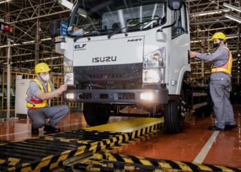 Isuzu ELF NMR. (dok. Isuzu)