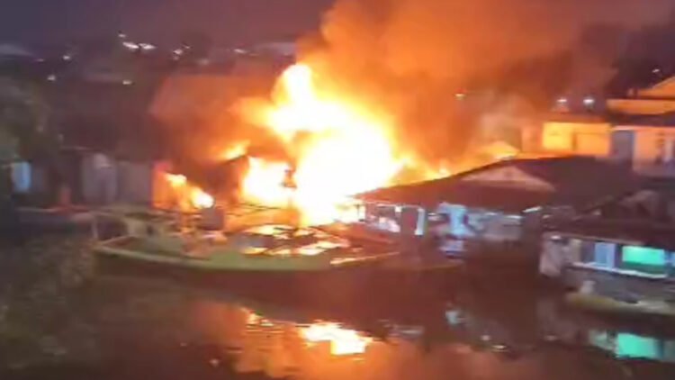 Tangkapan layar kebakaran di kawasan Balikpapan Permai. (Dok. Istimewa)
