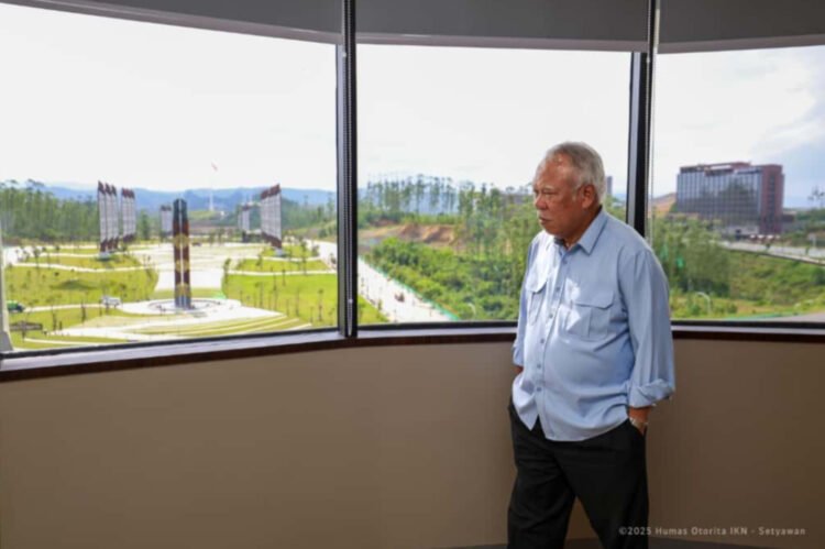 Kepala Otorita Ibu Kota Nusantara (IKN), Basuki Hadimuljono, menjalankan amanat Presiden Prabowo untuk memastikan pembangunan IKN baik infrastruktur maupun sumber daya manusianya, terus berjalan sesuai target. (FOTO: Humas Otorita IKN)