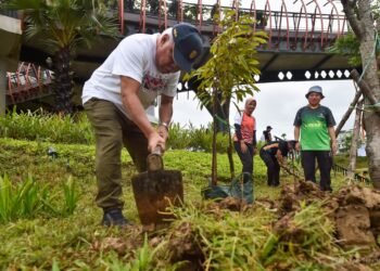 Gerakan penghijauan berkelanjutan terus dilakukan di IKN melalui penanaman 500 pohon pada peringatan HMPI 2025. (Dok. Humas Otorita IKN)