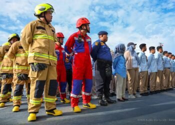 Petugas gabungan mengikuti apel kesiapsiagaan pelayanan kunjungan Natal dan Tahun Baru di Ibu Kota Nusantara. (Dok. Humas Otorita IKN)