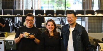 Co-Founder Dough Darlings, Ivan Mario Halim, Agnes Dyke, Andrian. (Dok. Nieno/PortalBalikpapan)