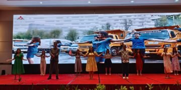 Mitsubishi Fuso menggelar peringatan 55 tahun operasional di Balikpapan, Jumat (24/1/2025). (Dok. Muhammad Taufik/PortalBalikpapan)