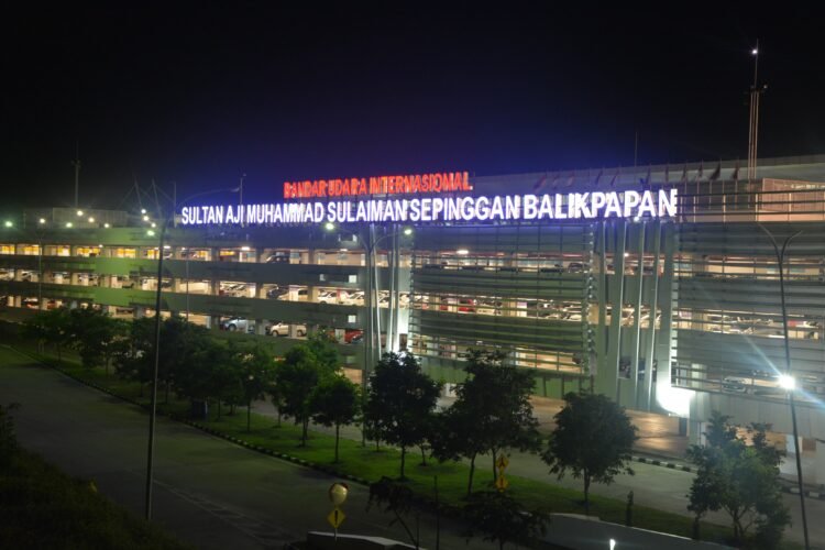 Gedung Parkir Bandara Sultan Aji Muhammad Sulaiman Sepinggan. (Dok. Istimewa)