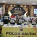 Polda Kaltim mengamankan 3.085 liter BBM bersubsidi dari dua kasus dugaan penyalahgunaan di Kukar dan Kutim, Rabu (16/9/2026). (Dok. Muhammad/PortalBalikpapan)