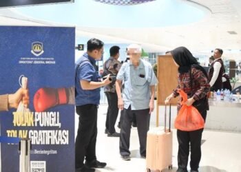 Imigrasi Balikpapan Deportasi WNA Malaysia yang Dilaporkan Ganggu Ketertiban. (Dok. Mhd/PortalBalikpapan)