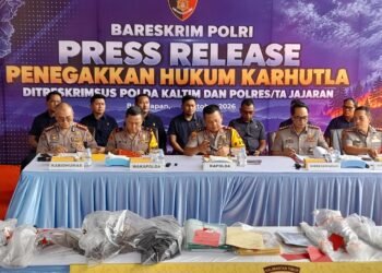 Polda Kaltim menetapkan 33 tersangka kasus karhutla, termasuk dua korporasi, dengan total lahan terbakar mencapai 6.516 hektare. (Dok. Muhammad/PortalBalikpapan)