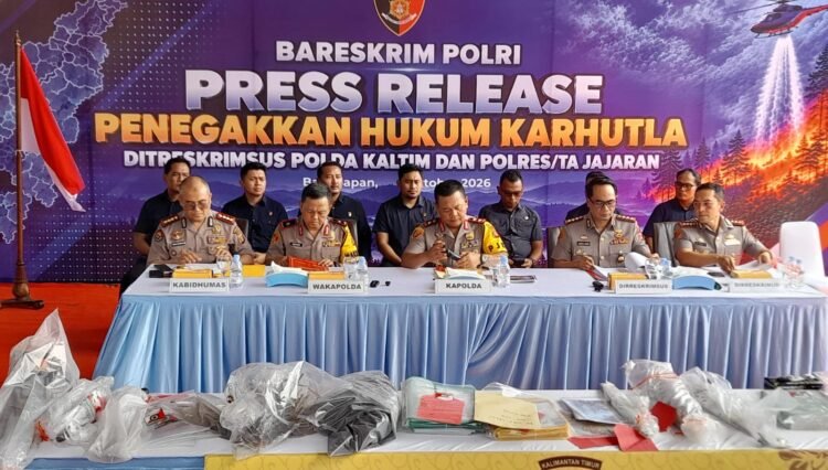Polda Kaltim menetapkan 33 tersangka kasus karhutla, termasuk dua korporasi, dengan total lahan terbakar mencapai 6.516 hektare. (Dok. Muhammad/PortalBalikpapan)