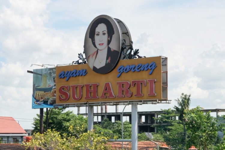 Tangkapan layar RM Suharti di Yogyakarta. (Dok. Instagram/ayamgorengsuhartiofficial)