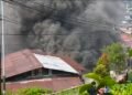 Tangkapan layar kebakaran di Jalan Senayan, Karang Rejo. (Dok. Tangkapan Layar)